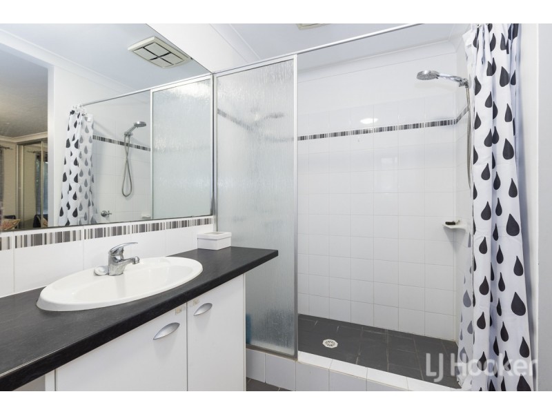 56 Harden Park Trail, Carramar WA 6031