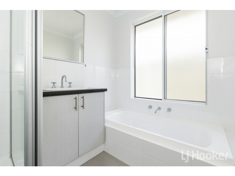 18 Potton Rise, Alkimos WA 6038