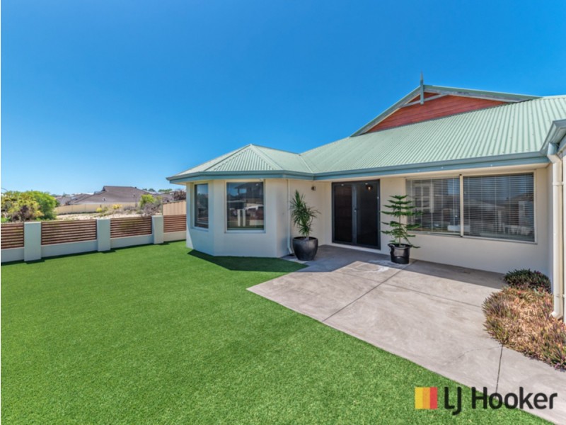 11 Dottyback Bend, Yanchep WA 6035