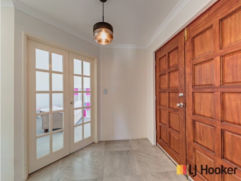 11 Dottyback Bend, Yanchep WA 6035