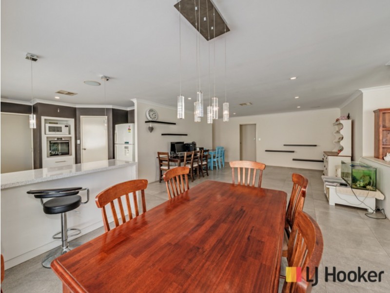 11 Dottyback Bend, Yanchep WA 6035