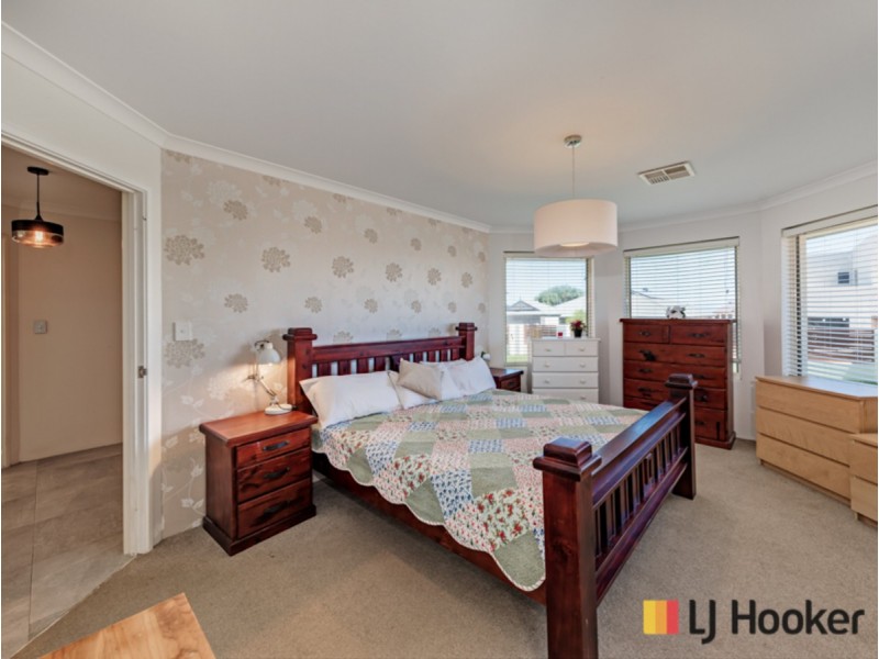 11 Dottyback Bend, Yanchep WA 6035