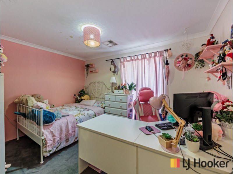 11 Dottyback Bend, Yanchep WA 6035