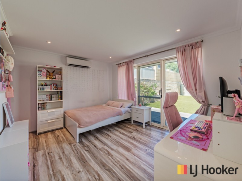 11 Dottyback Bend, Yanchep WA 6035