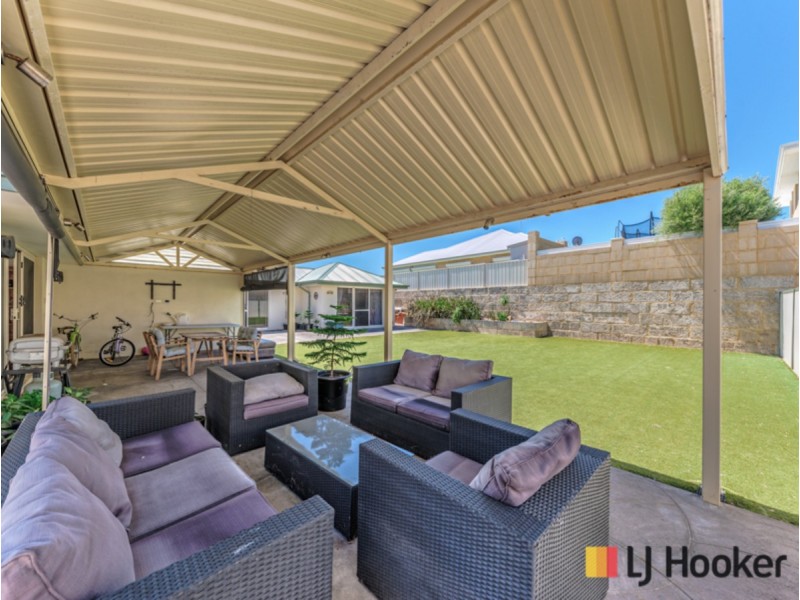 11 Dottyback Bend, Yanchep WA 6035