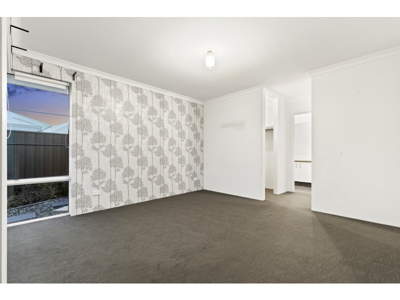 7 Bunker Crescent, Yanchep WA 6035