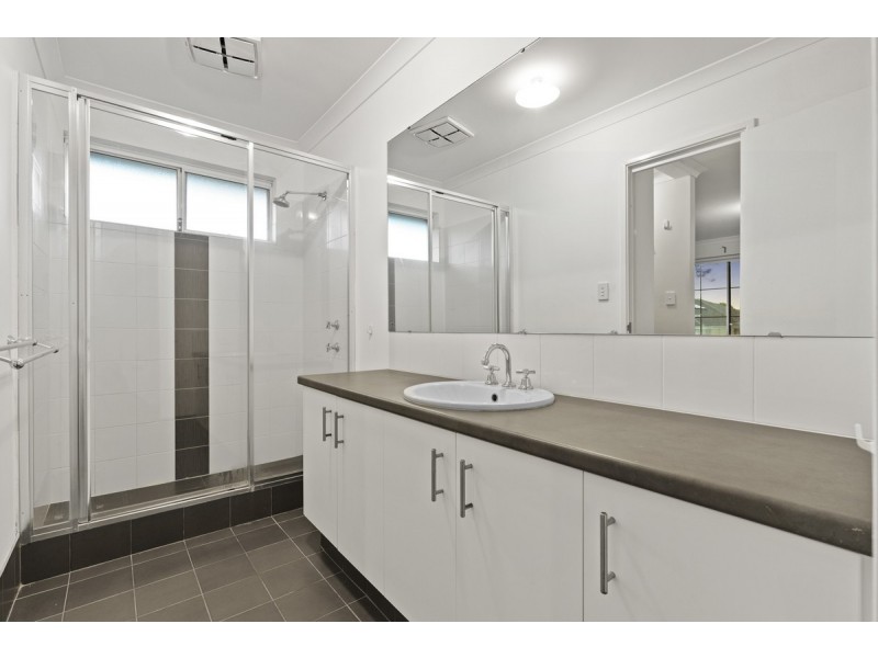 7 Bunker Crescent, Yanchep WA 6035