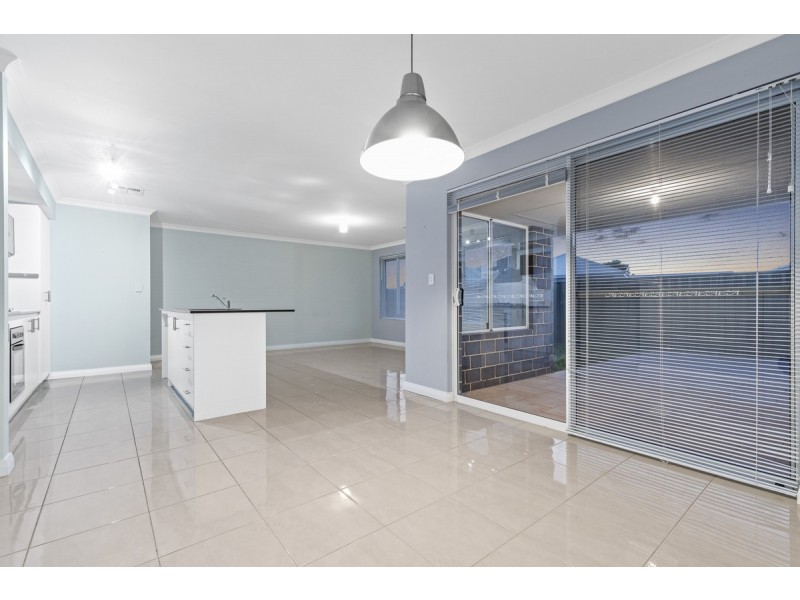 7 Bunker Crescent, Yanchep WA 6035