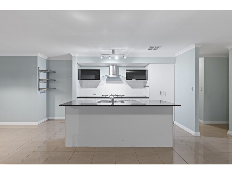 7 Bunker Crescent, Yanchep WA 6035