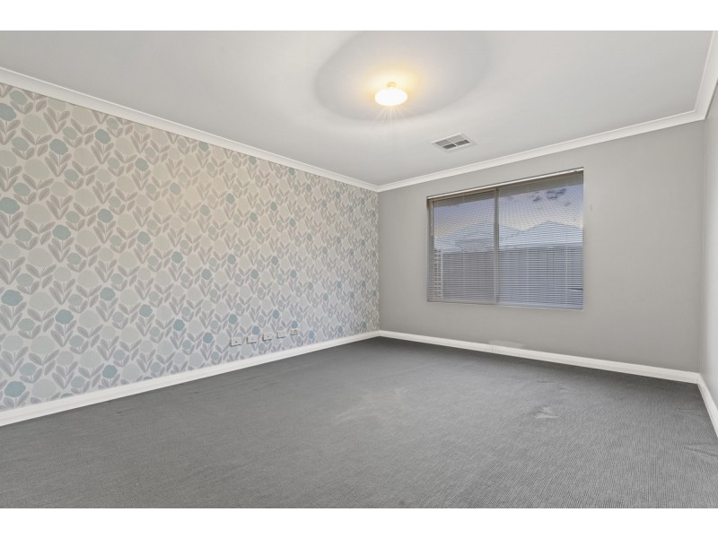 7 Bunker Crescent, Yanchep WA 6035