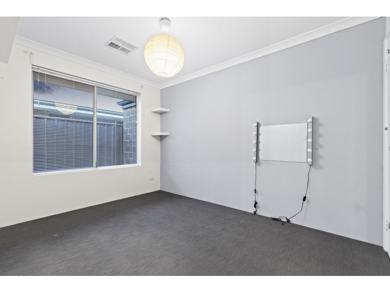 7 Bunker Crescent, Yanchep WA 6035