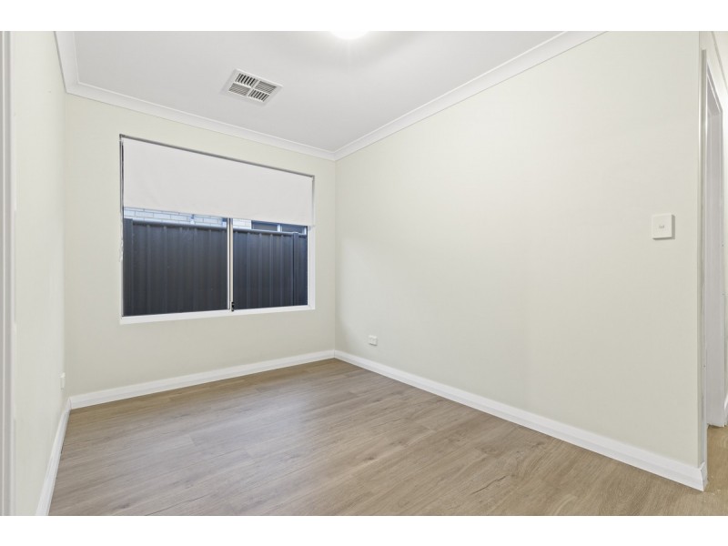 7 Bunker Crescent, Yanchep WA 6035