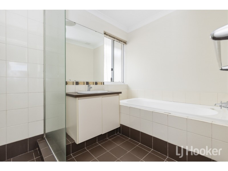 32 Gaudi Way, Clarkson WA 6030