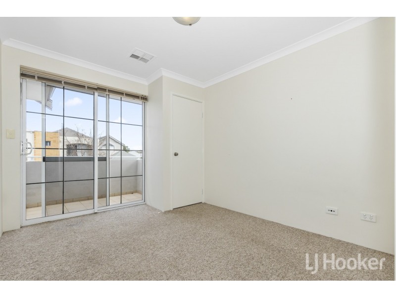 32 Gaudi Way, Clarkson WA 6030