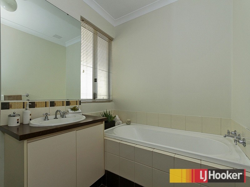 32 Gaudi Way, Clarkson WA 6030