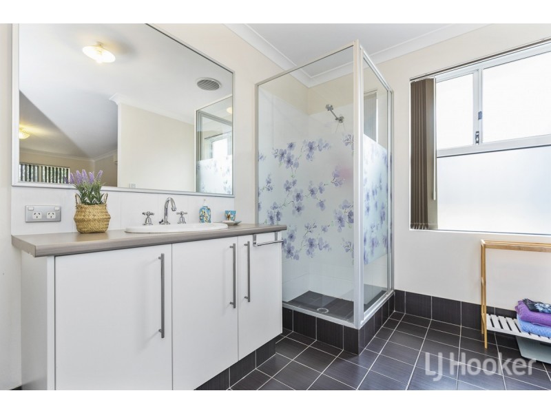 35 Starboard Road, Yanchep WA 6035