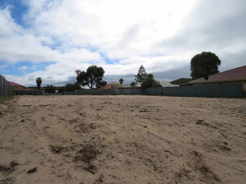 42 Tenggara Avenue, Two Rocks WA 6037