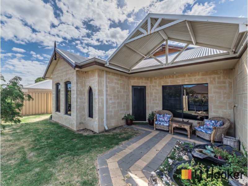 10 Llewellyn Way, Two Rocks WA 6037