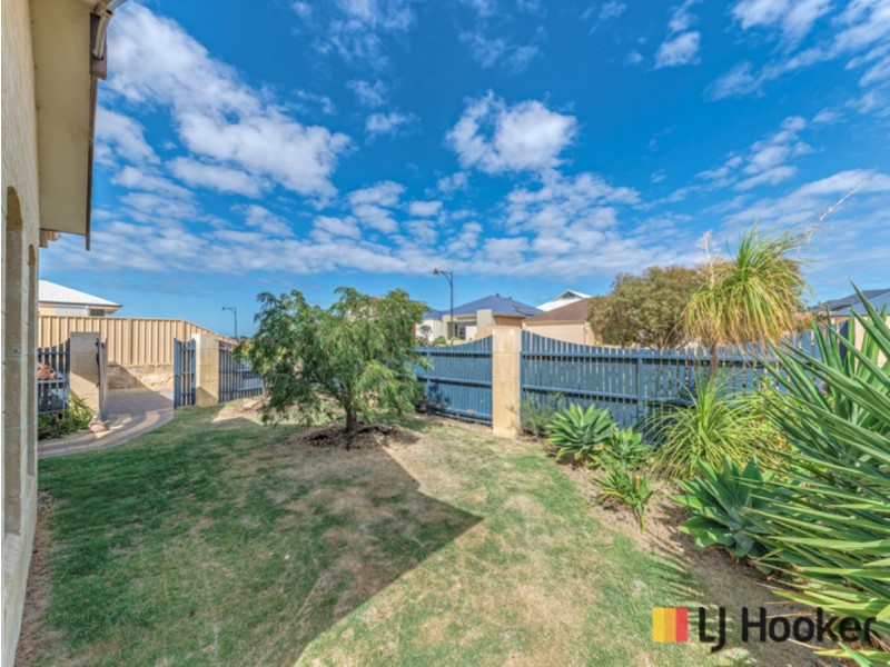 10 Llewellyn Way, Two Rocks WA 6037
