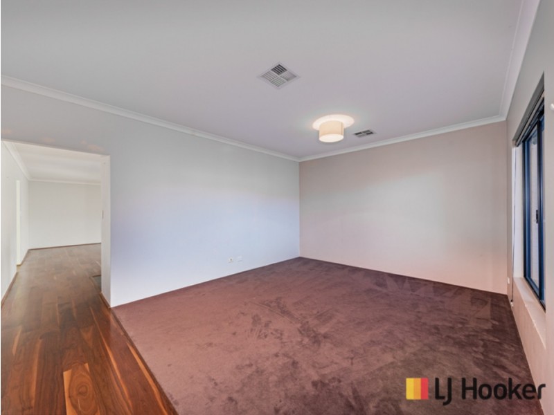 10 Llewellyn Way, Two Rocks WA 6037