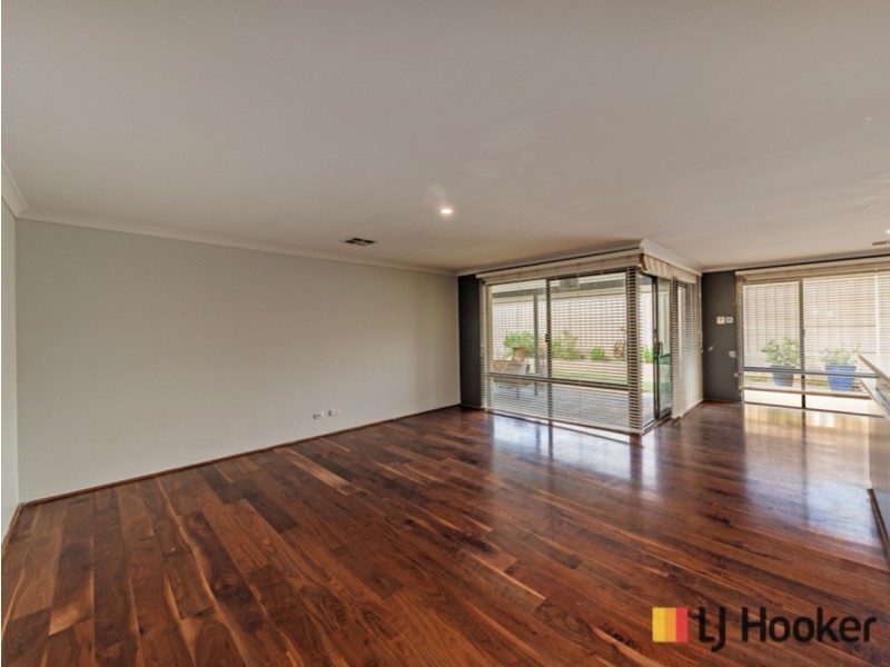 10 Llewellyn Way, Two Rocks WA 6037