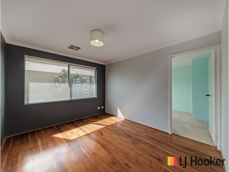 10 Llewellyn Way, Two Rocks WA 6037