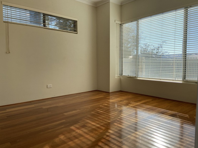 71 Seaside Avenue, Yanchep WA 6035