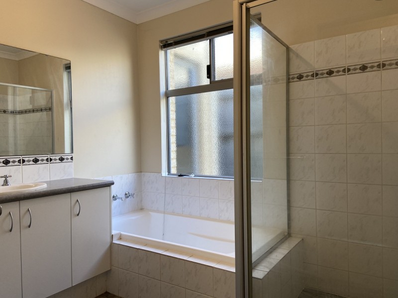 71 Seaside Avenue, Yanchep WA 6035