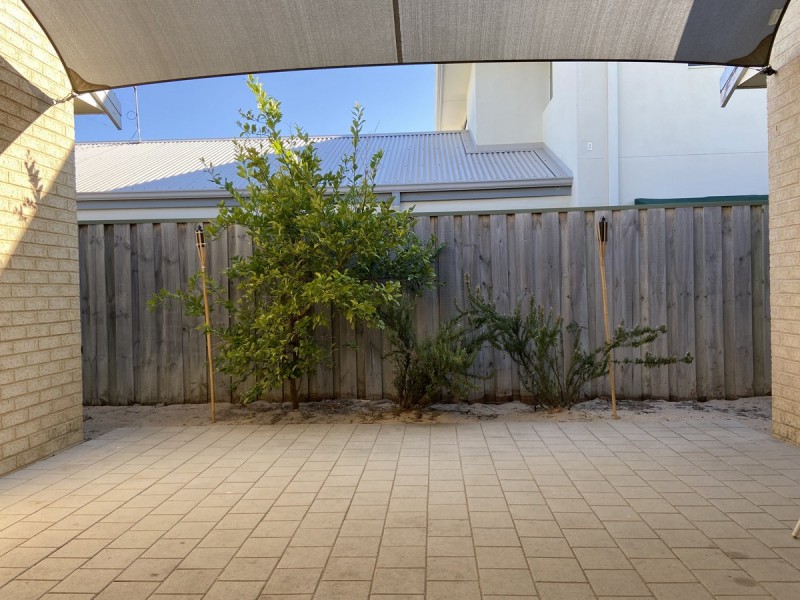 71 Seaside Avenue, Yanchep WA 6035