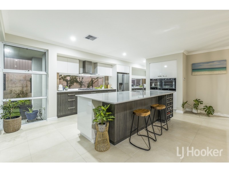 6 Rosewood Street, Eglinton WA 6034