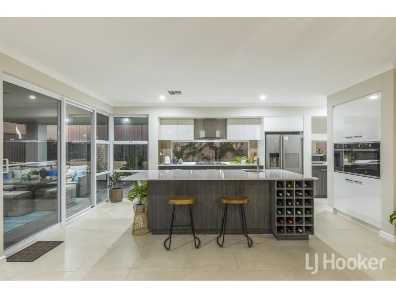 6 Rosewood Street, Eglinton WA 6034