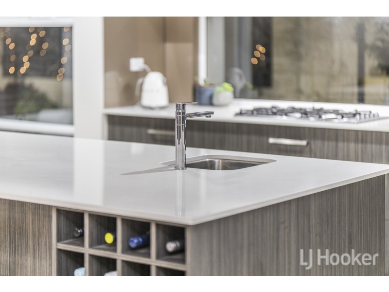 6 Rosewood Street, Eglinton WA 6034