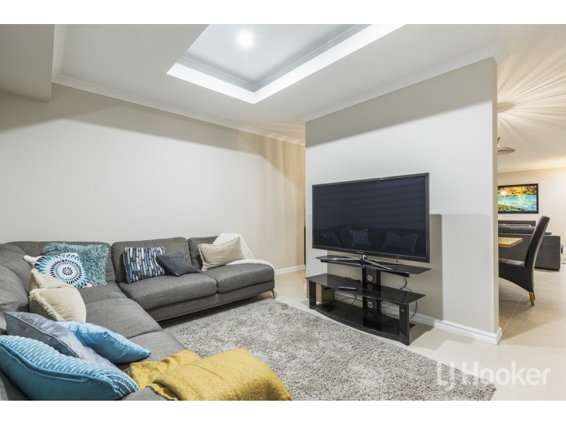 6 Rosewood Street, Eglinton WA 6034