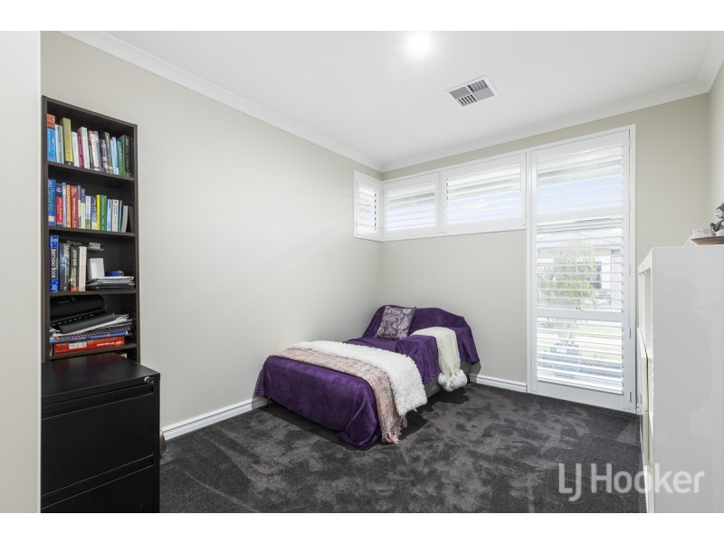 6 Rosewood Street, Eglinton WA 6034