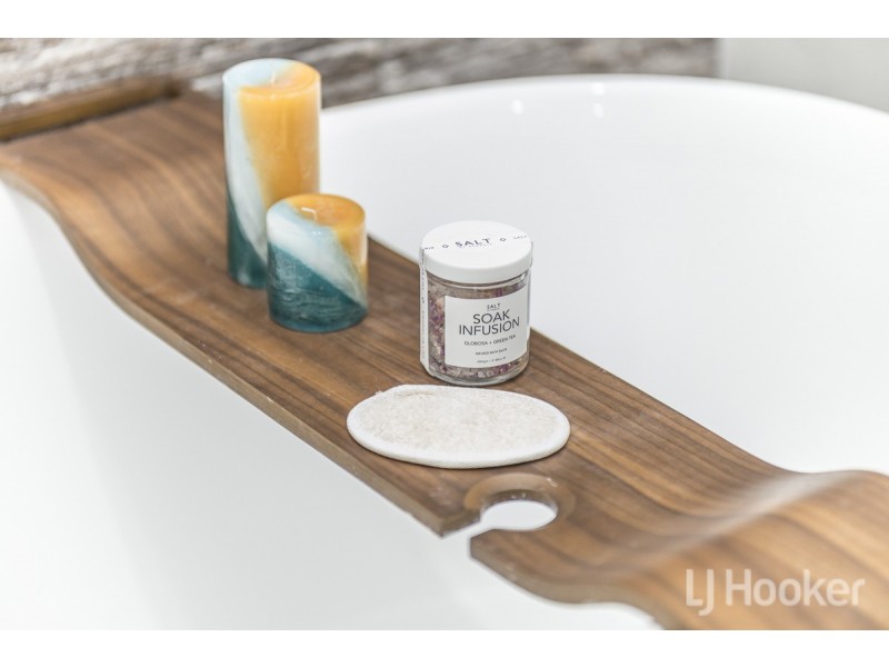 6 Rosewood Street, Eglinton WA 6034