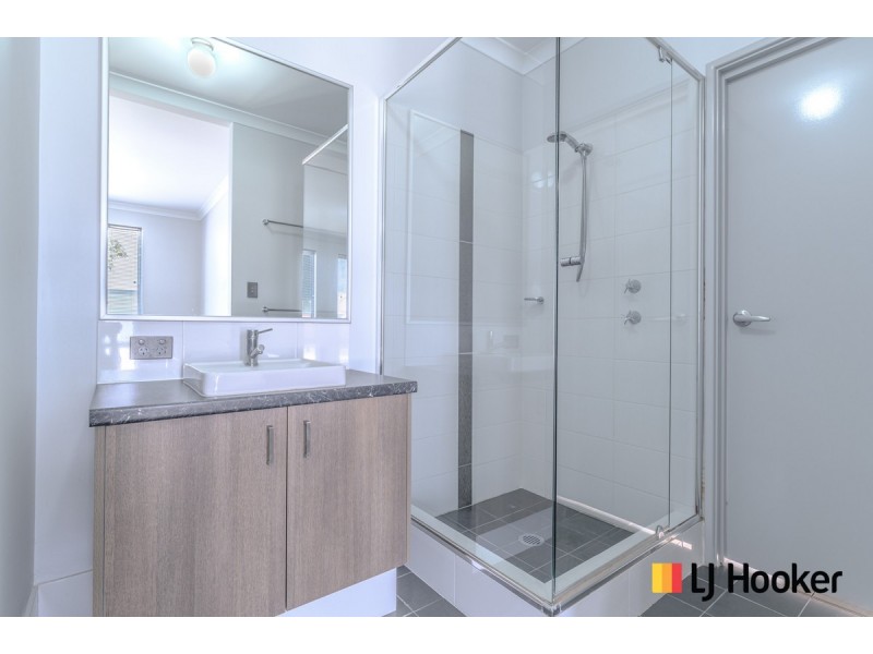 11 Trevally Avenue, Two Rocks WA 6037