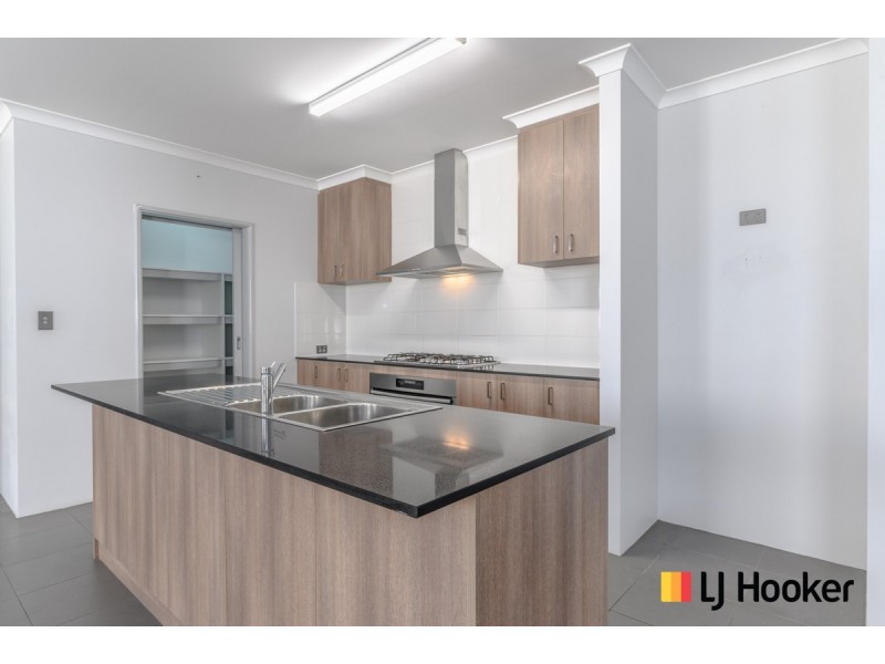 11 Trevally Avenue, Two Rocks WA 6037