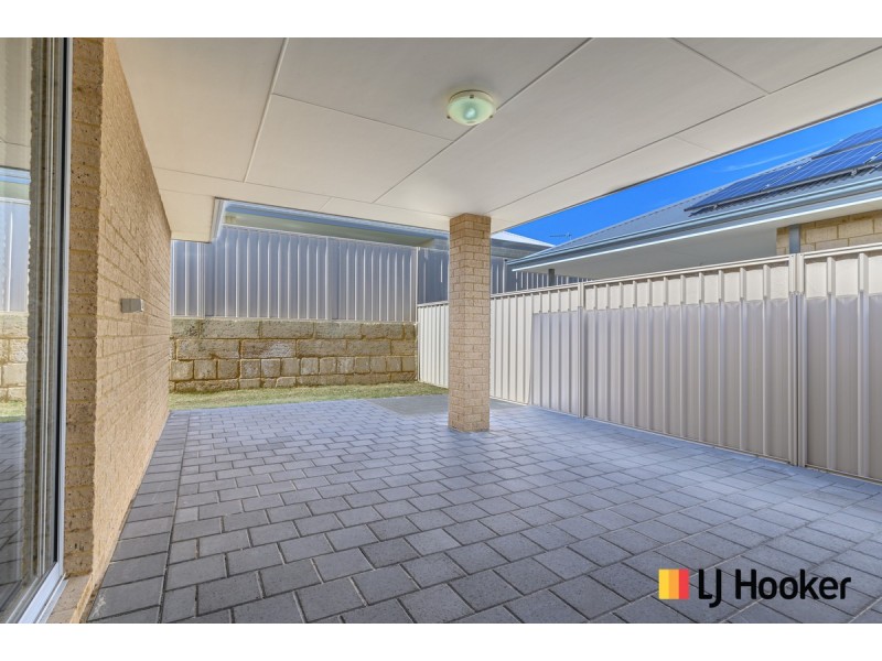 11 Trevally Avenue, Two Rocks WA 6037