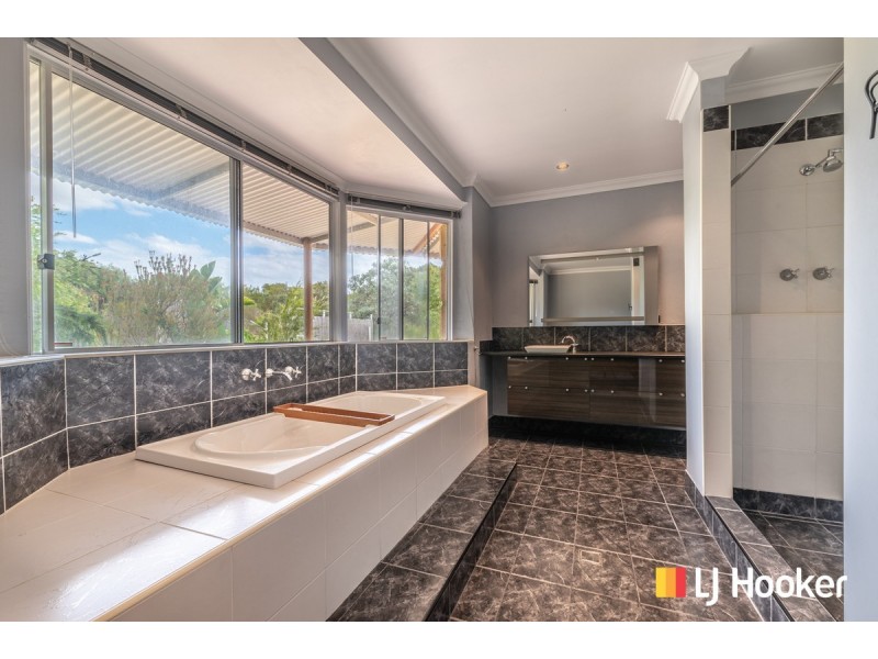 166 Nicklaus Avenue, Woodridge WA 6041