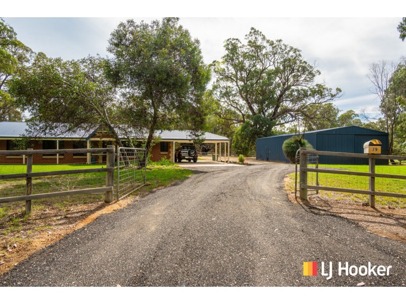 39 Countryside Drive, Two Rocks WA 6037