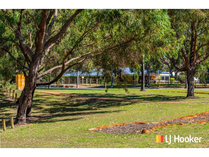 39 Countryside Drive, Two Rocks WA 6037