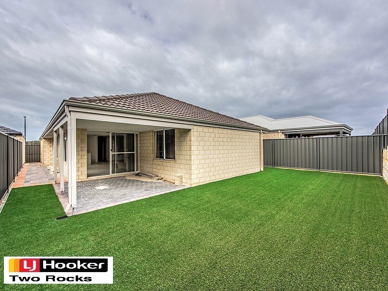 23 Avon Road, Yanchep WA 6035