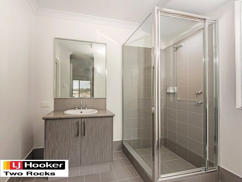 23 Avon Road, Yanchep WA 6035