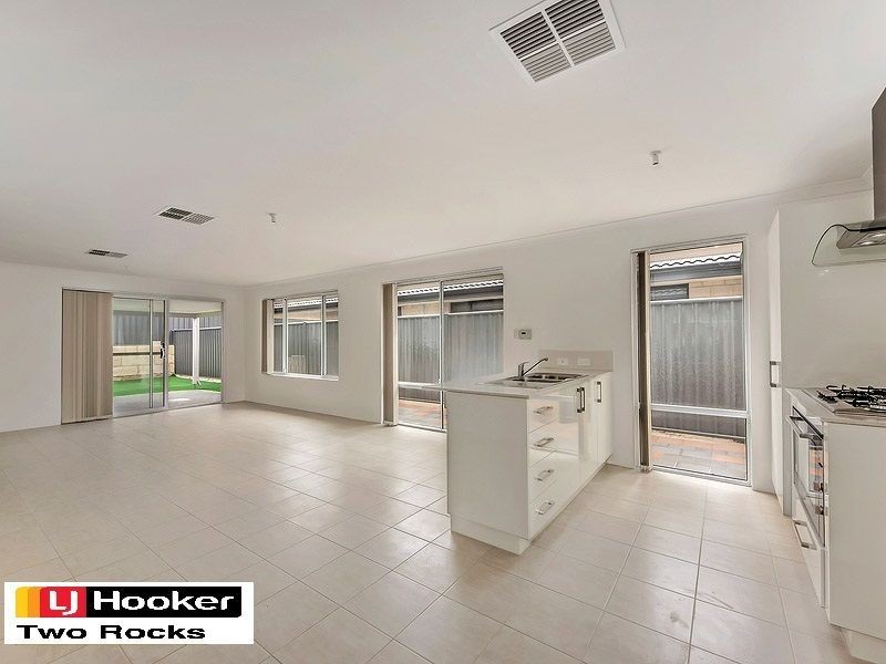 23 Avon Road, Yanchep WA 6035