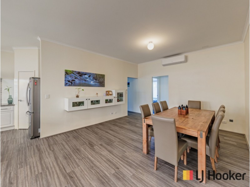 2 Frigate Crescent, Yanchep WA 6035