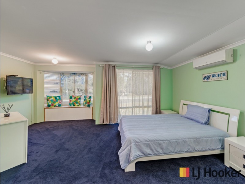 2 Frigate Crescent, Yanchep WA 6035