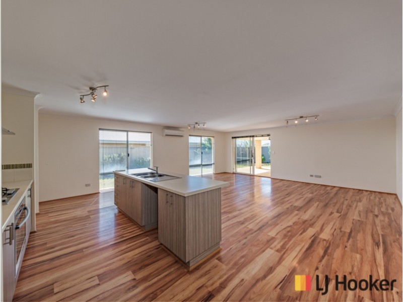 54 Farnham Pass, Alkimos WA 6038