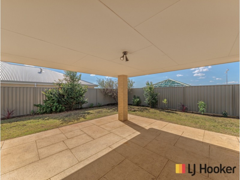 54 Farnham Pass, Alkimos WA 6038