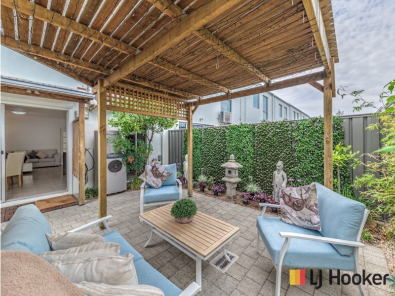 35 Wyperfeld Street, Yanchep WA 6035