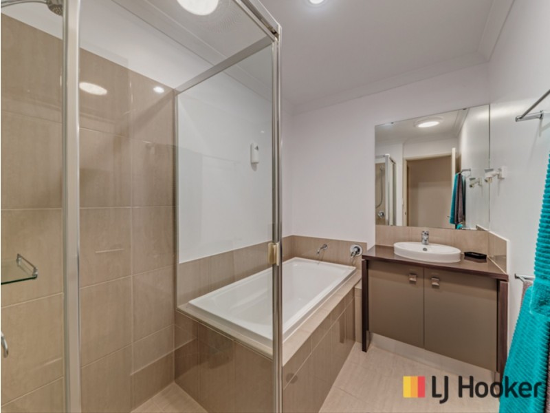 35 Wyperfeld Street, Yanchep WA 6035